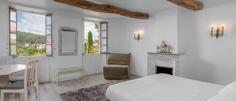 Lägenhet Premium - utsikt mot trädgården | Sängtillbehör av högsta kvalitet och Select Comfort-madrasser