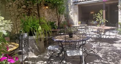 Maison Carles BnB