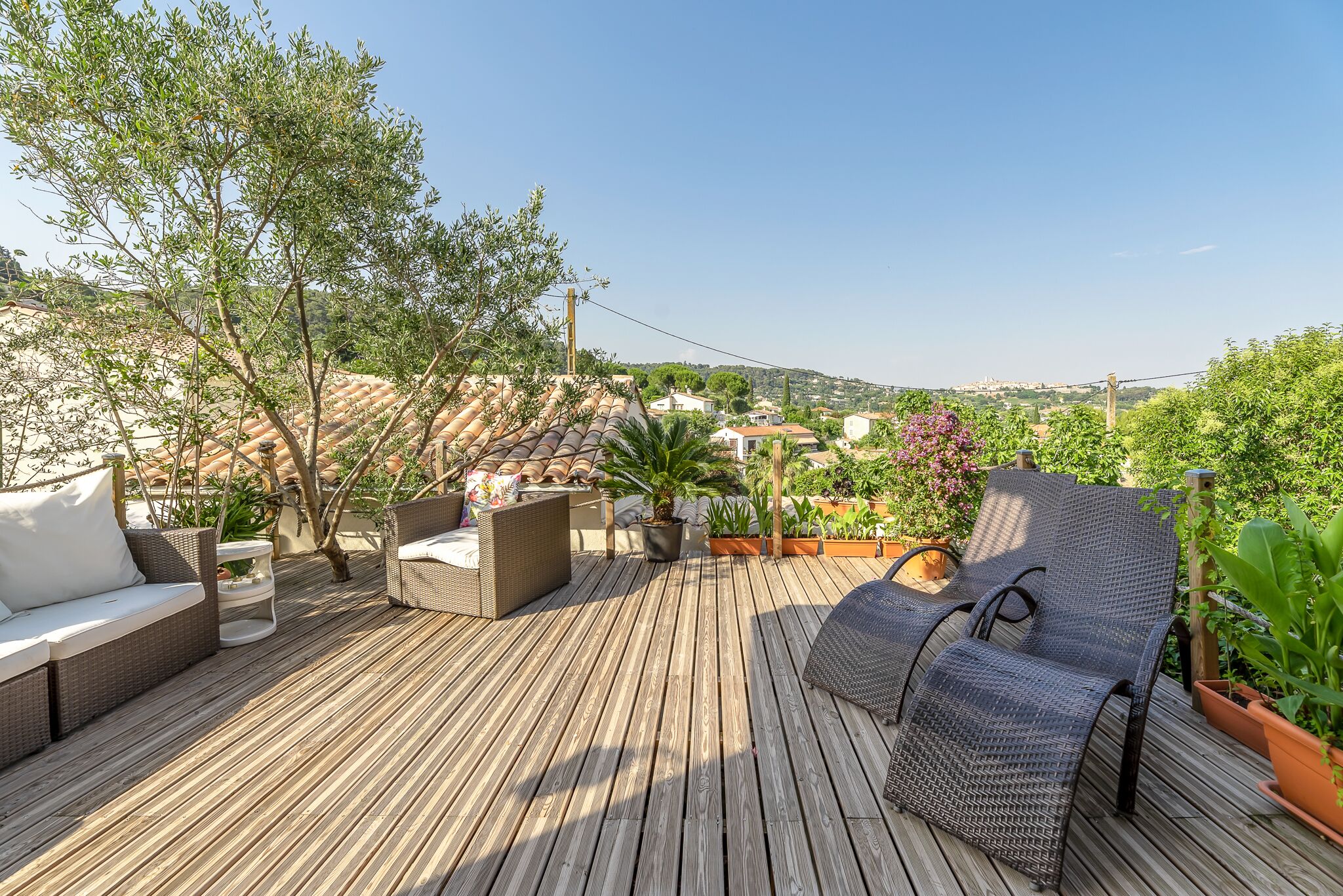 Appartamento Deluxe, letti multipli, terrazzo | Terrazza/patio