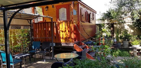 Double Room, Ensuite (Roulotte)