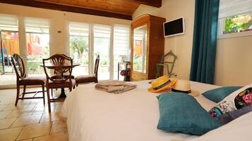 4 人部屋 エンスイート ガーデンビュー (Family room)