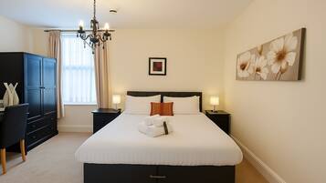 Superior Double or Twin Room, Ensuite | Premium bedding, iron/ironing board, free WiFi, bed sheets