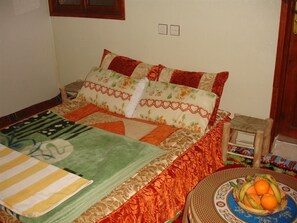 In-room safe, blackout drapes, free WiFi