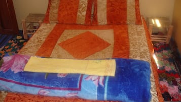 In-room safe, blackout drapes, free WiFi