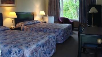 Room, 1 Queen Bed | Desk, iron/ironing board, rollaway beds, free WiFi