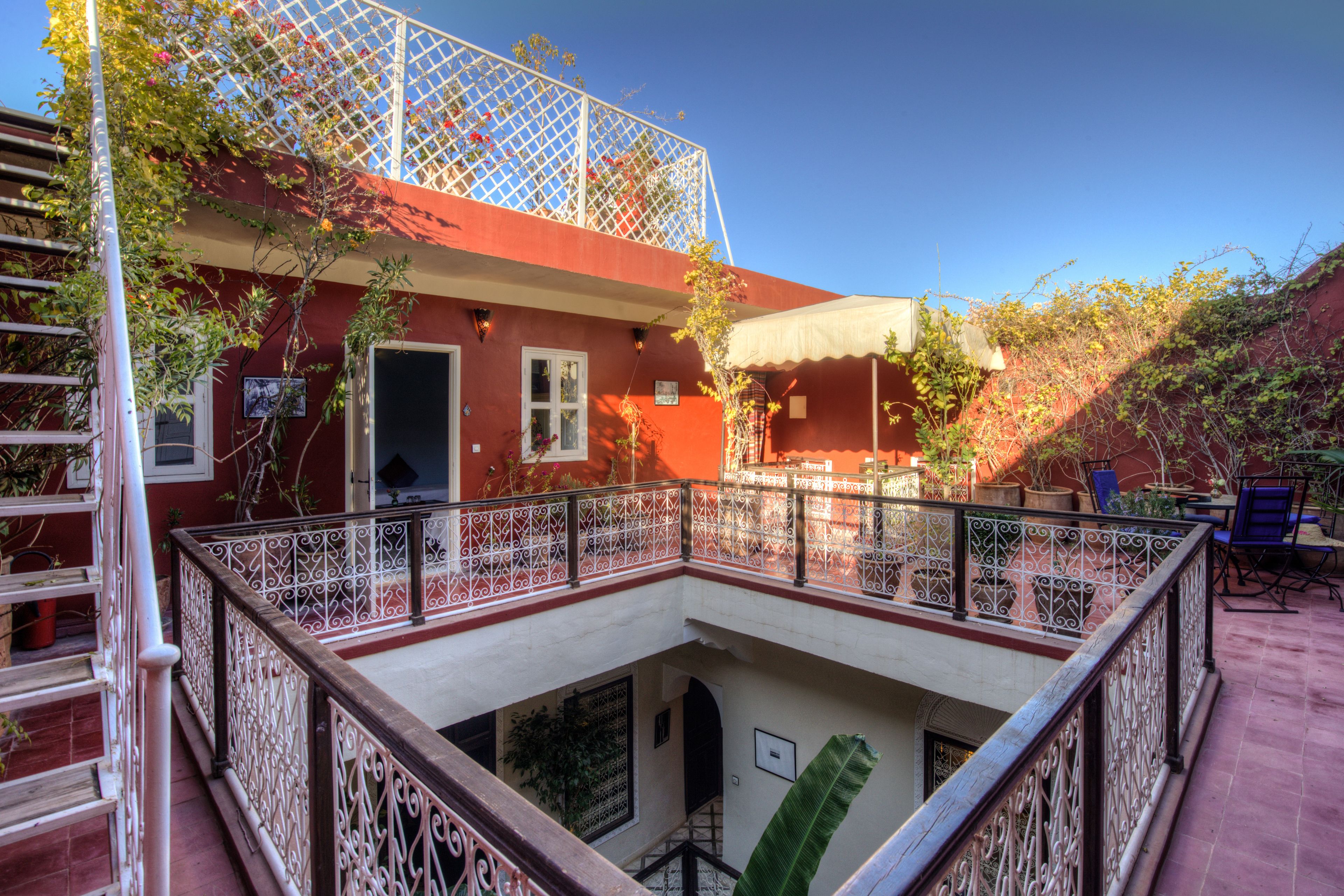 บริเวณภายนอก