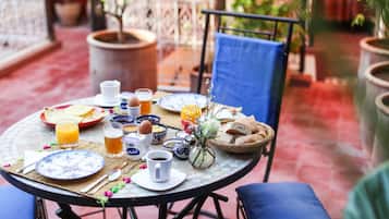 Free daily local cuisine breakfast