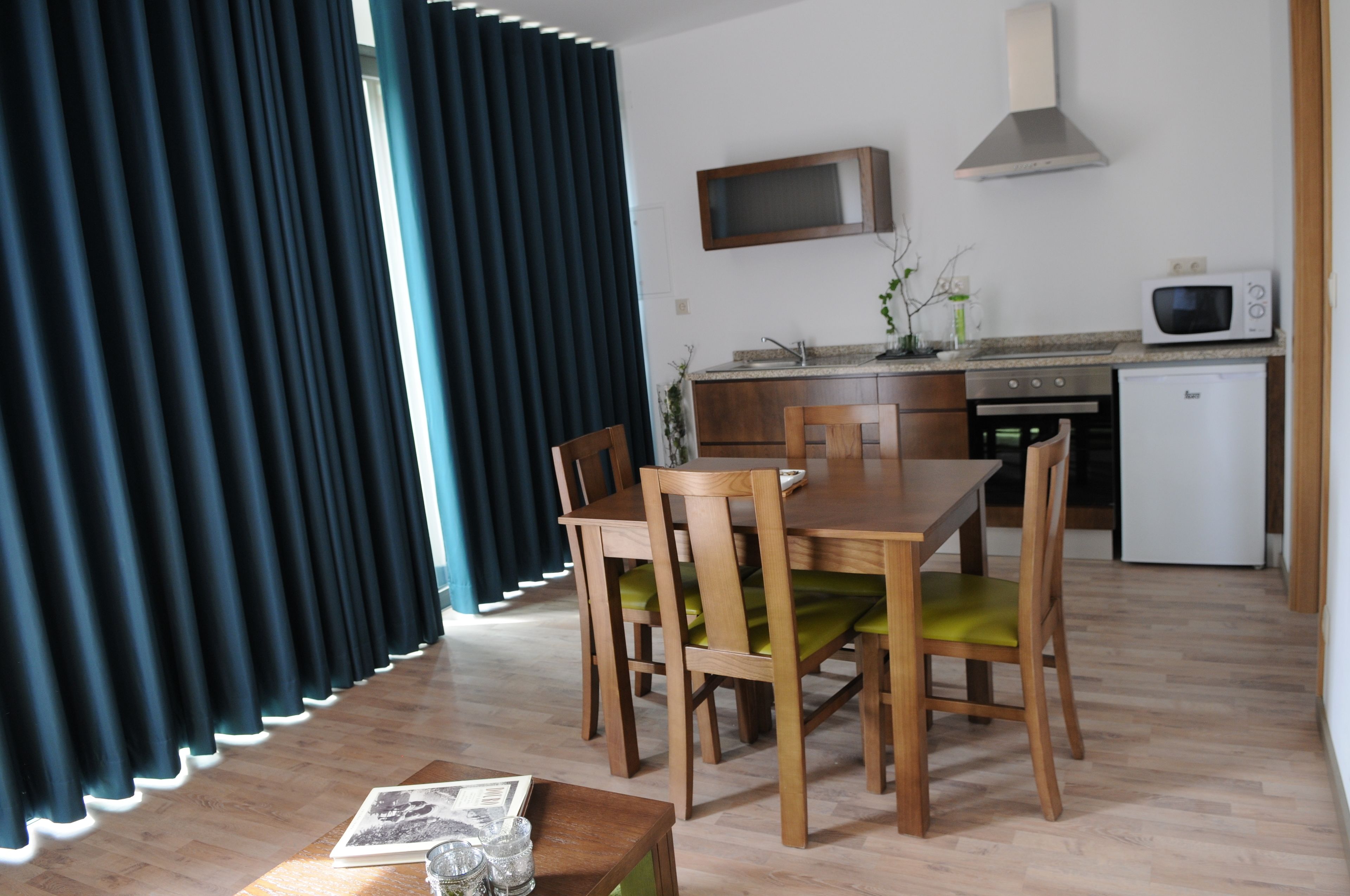 1 bedroom, blackout curtains, soundproofing, free wifi