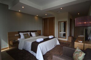 Blackout curtains, soundproofing, free WiFi, bed sheets - Douro Cister Hotel Resort Rural & Spa (Tarouca)