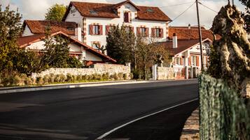 واجهة المنشأة