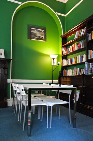 Interior - YHA London St Paul's - Hostel (London)
