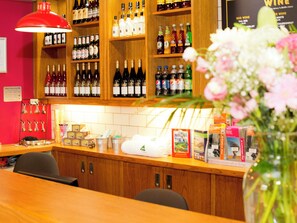 Reception - YHA Malham - Hostel (Skipton)