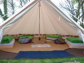 Tent | Bed sheets - YHA Penzance - Hostel (Penzance)