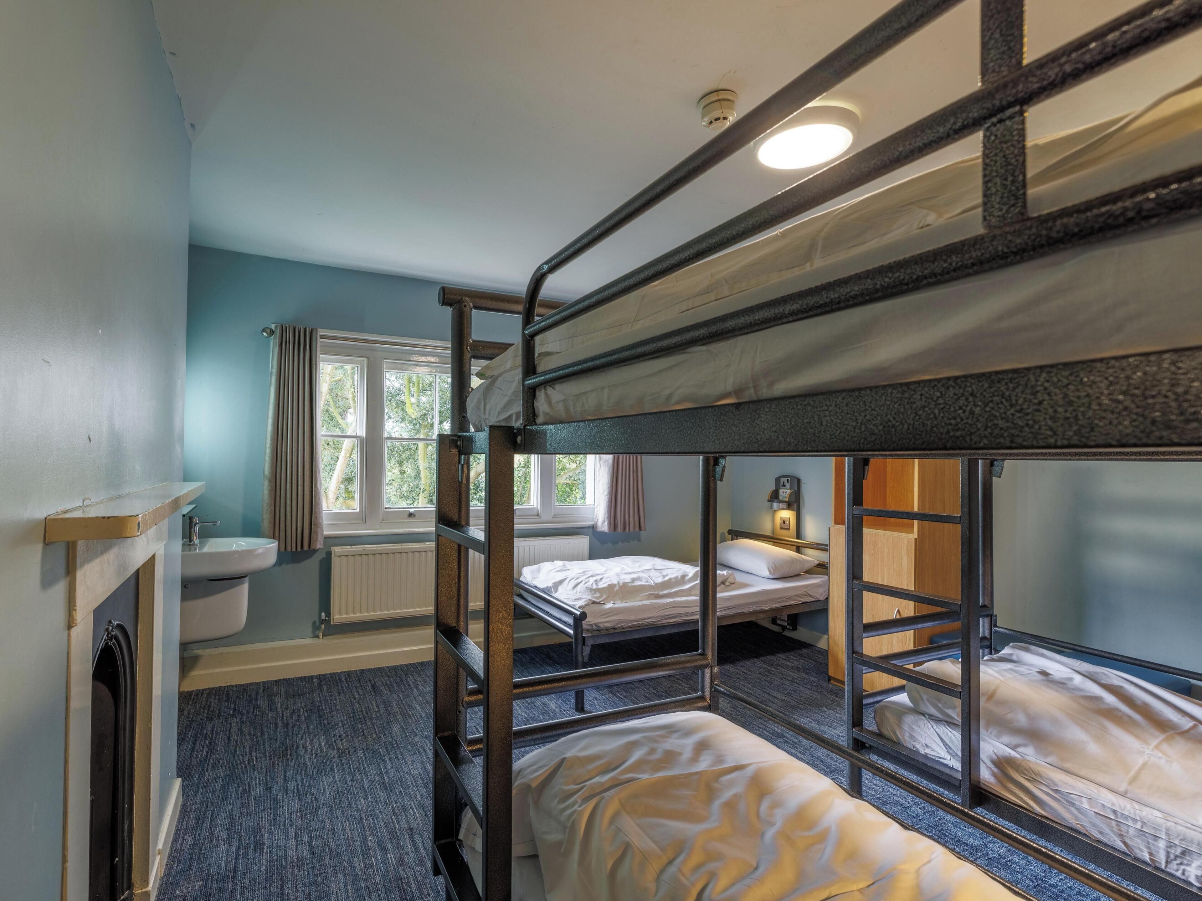 Room (5 Bed Private)