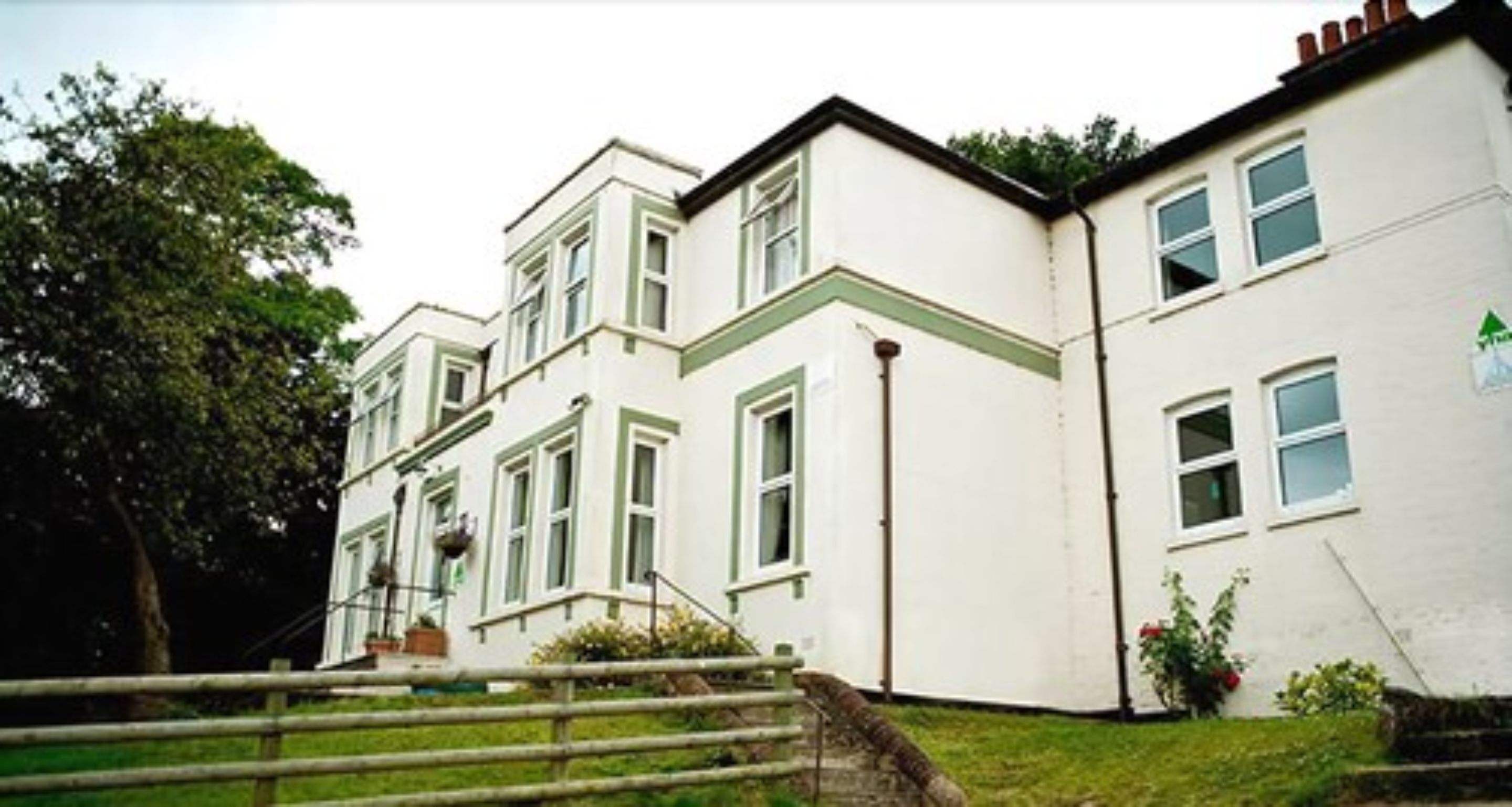 Fachada da propriedade