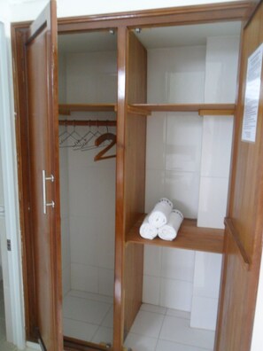 Room amenity - Thien Truc Guest House (Nha Trang)