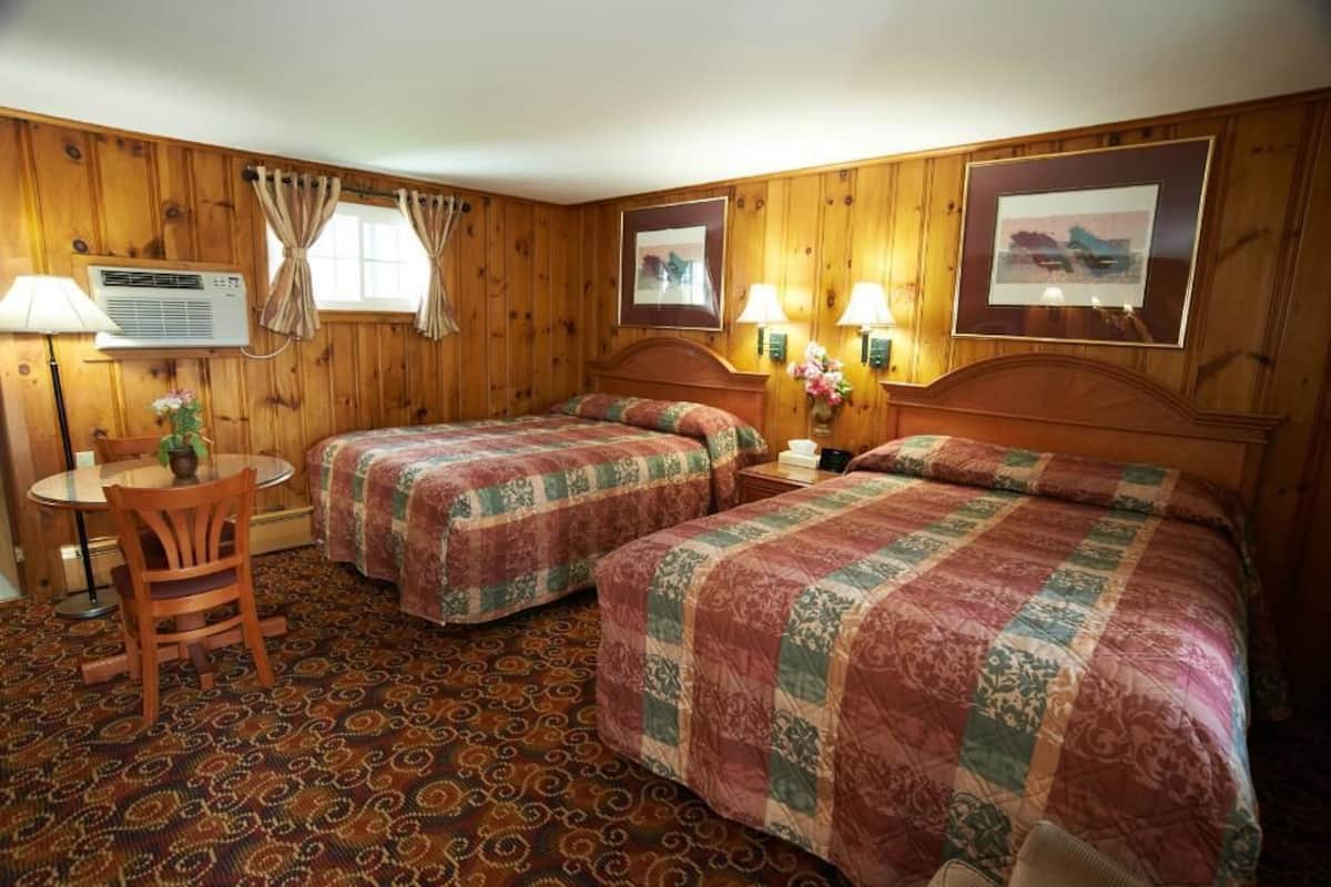 Standaard kamer, 2 queensize bedden | Extra bedden, gratis wifi, beddengoed