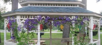 Lantern House Motel