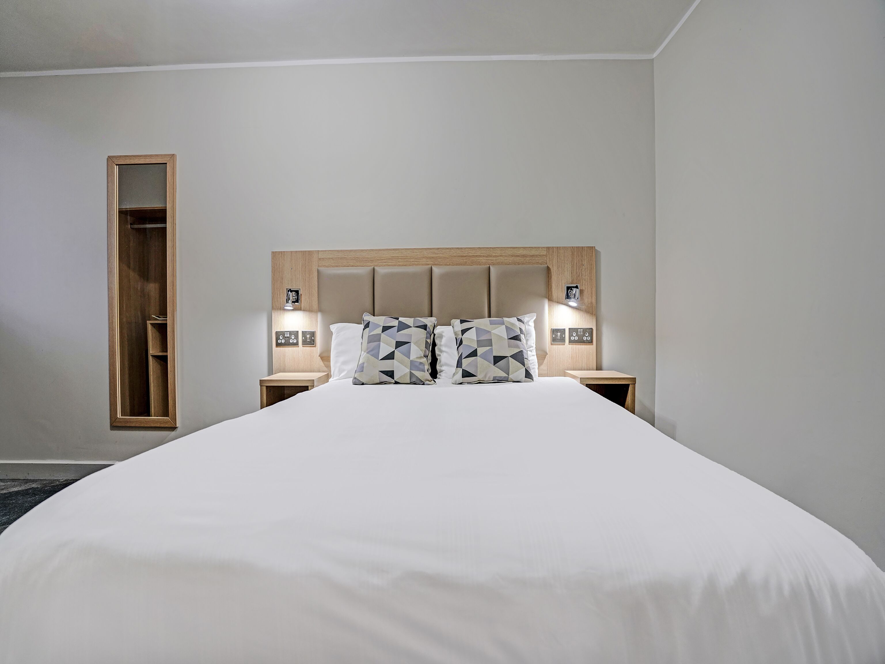 Free WiFi, bed sheets