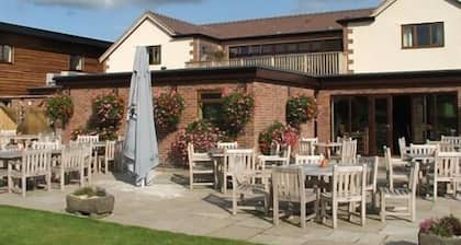 The Lowfield Inn