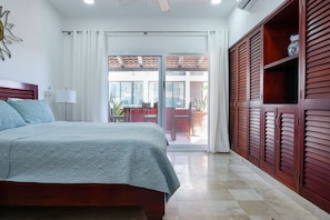 3 habitaciones, ropa de cama de alta calidad y cubrecamas 