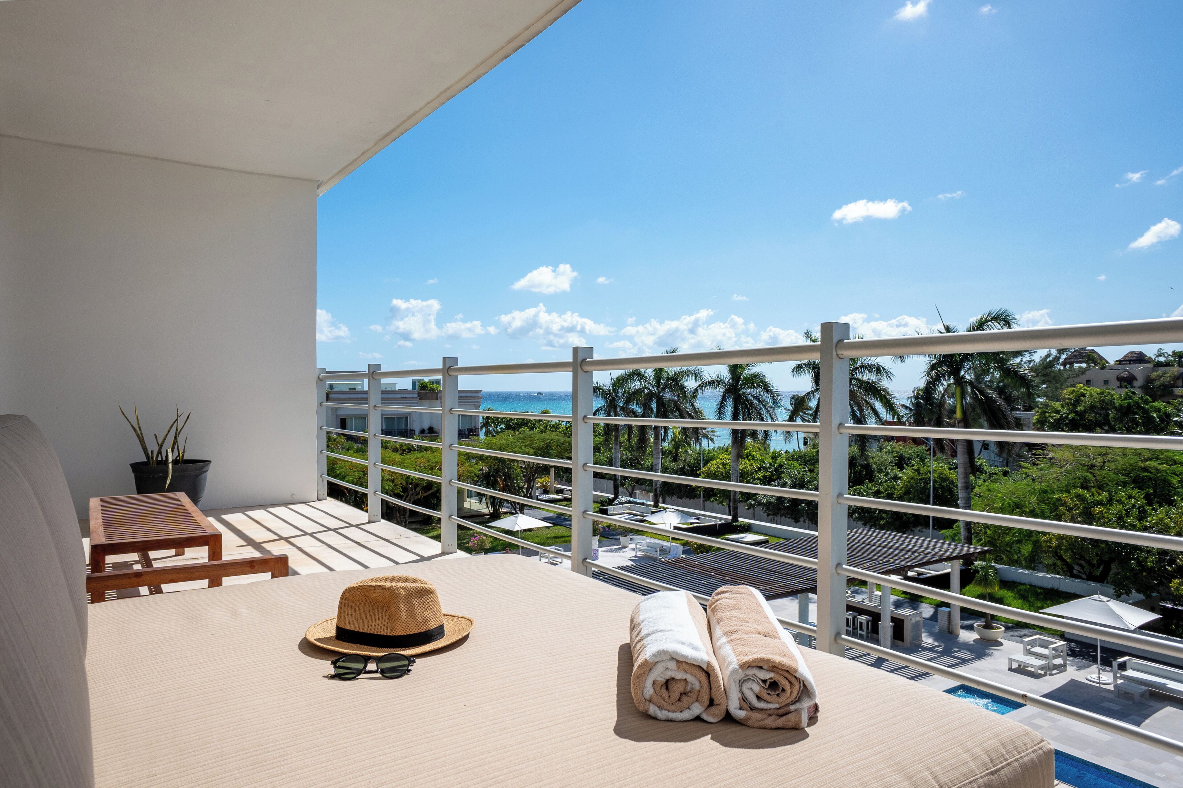 Magia PH2D | Balcony view