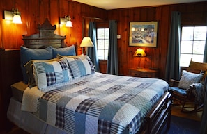 Cabin, River View (Paddle Wheel) | Iron/ironing board, free WiFi - Moon River Cabins (Bellevue)