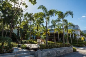 Property grounds - Baan Armeen Cottage (Choeng Thale)