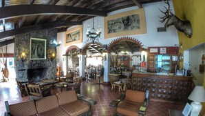 Lobby - Hotel Parador St Cruz (Bocoyna)