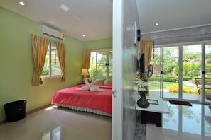 Bungalow Deluxe, vistas al jardín | Sala de estar