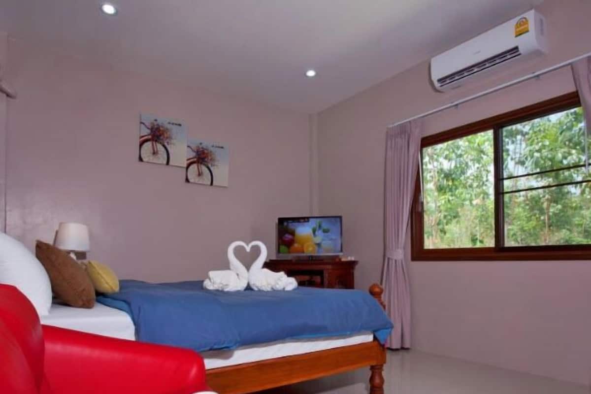 Three Bedroom Pool Villa | Minibar, escritorio, camas supletorias y wifi gratis