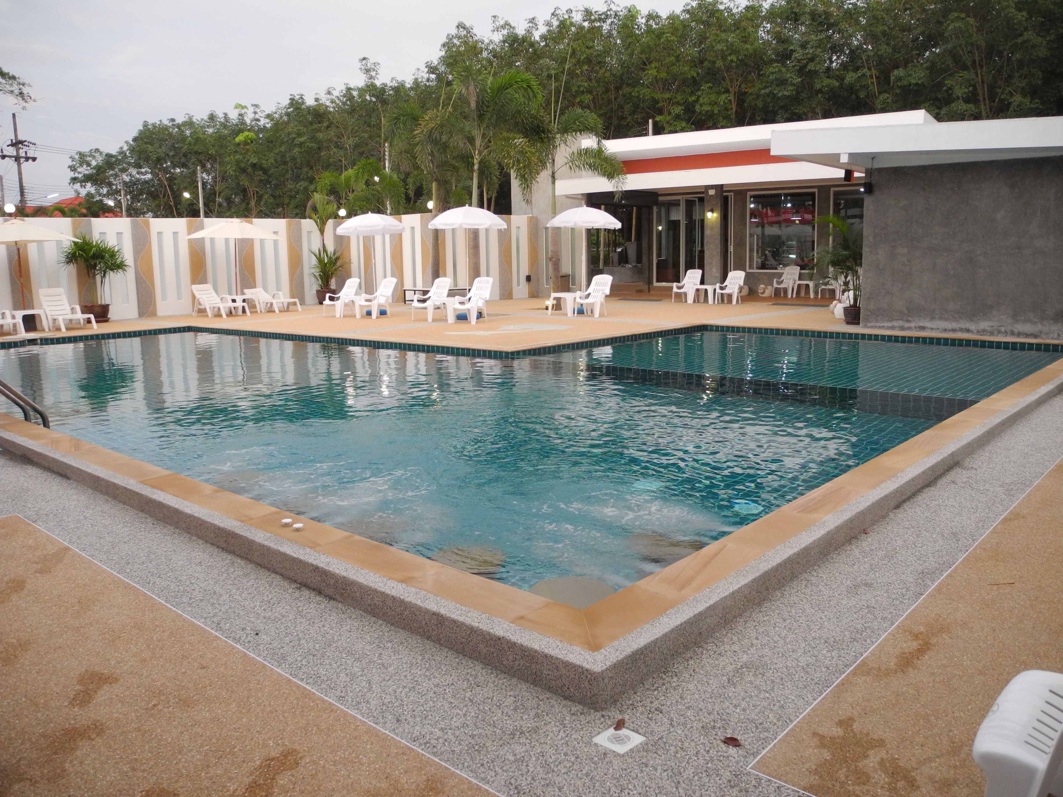 Piscine extérieure