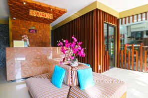 Lobby - Aquarius Star Hotel (Kuta)