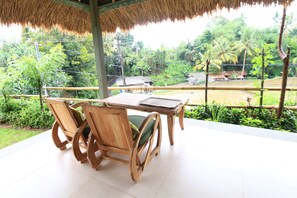 Dining - Inang Ubud Villa (Tegallalang)