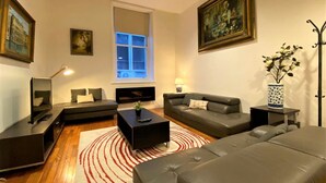 Premier Apartment, 3 Bedrooms | Living area - Anchor on Little Collins (Melbourne)