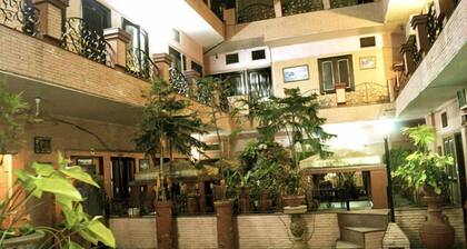 Hotel Shiraz Continental