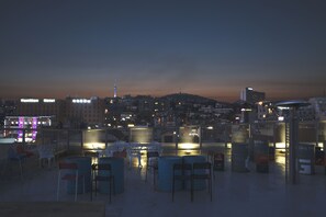 Literie hypoallergénique, surmatelas, coffres-forts dans les chambres