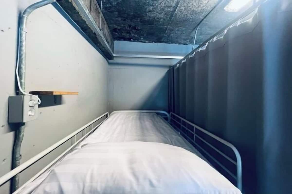 Literie hypoallergénique, surmatelas, coffres-forts dans les chambres