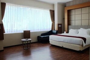 行政客房 | 客廳 | 平面電視