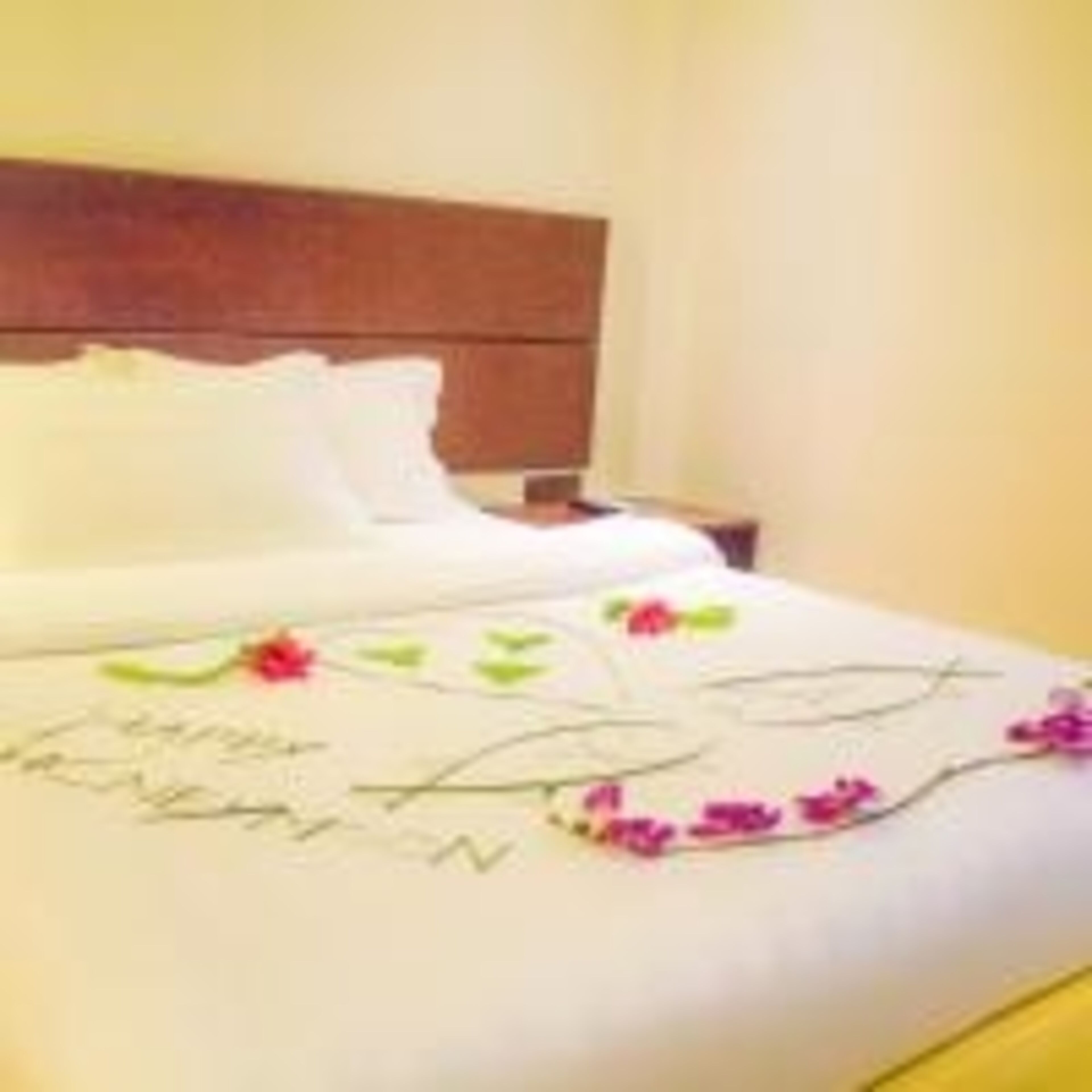 deluxe double room, ocean view | 1 bedroom, minibar, in-room safe, individually furnished