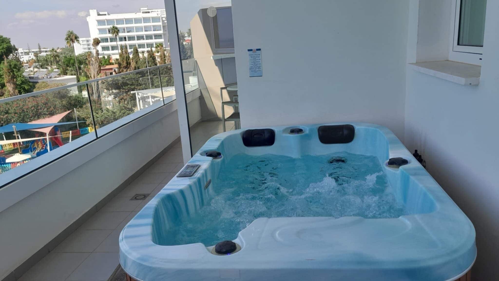 Executive Room, Sea View (Outdoor Tub) | Balcony