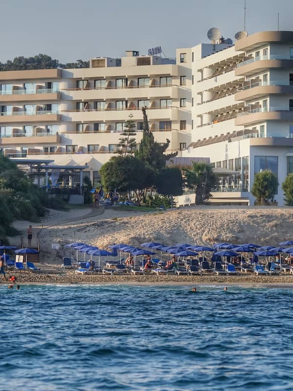 Ubicación a pie de playa, toallas de playa y vóley playa