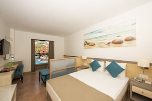 Classic-rum (Sofabeds and Partial Sea View)