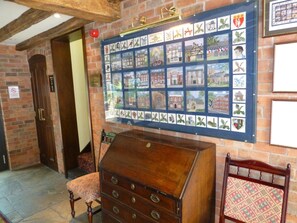 Lobby lounge - The Atherstone Red Lion Hotel (Atherstone)