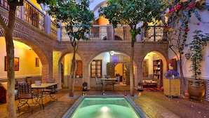 منظر من الجو على ارتفاع عالٍ