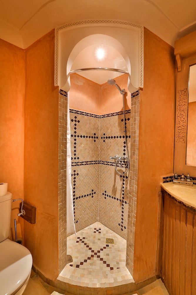 Riad Flower of the orient by null