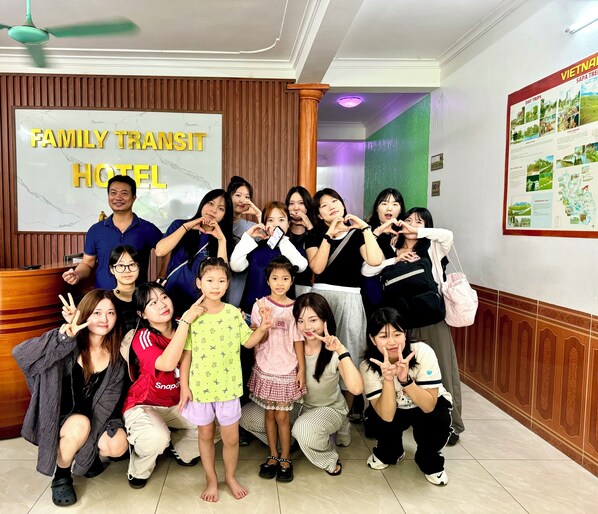 Reception - Family Transit Hotel (Hanoi)