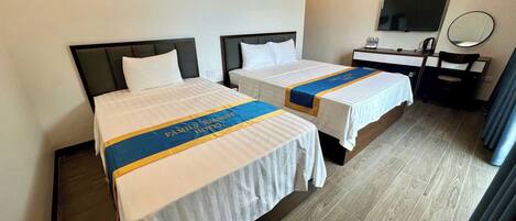 Ropa de cama de alta calidad, camas con efecto memoria y minibar