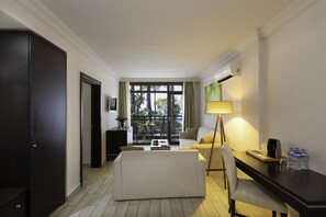 Suite, 2 Bedrooms, Garden View