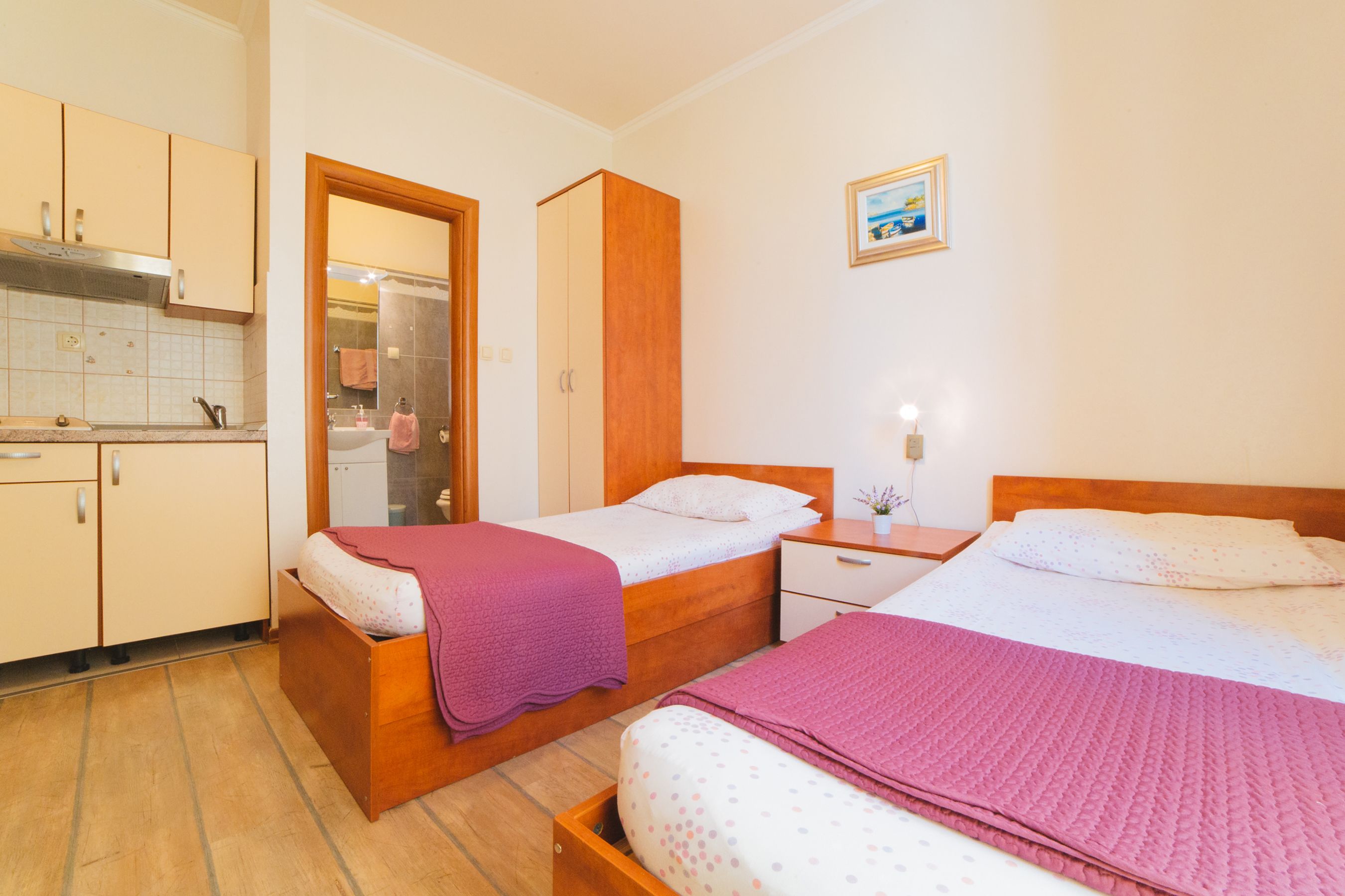 Comfort-Studio, Stadtblick | Schreibtisch, schallisolierte Zimmer, kostenloses WLAN